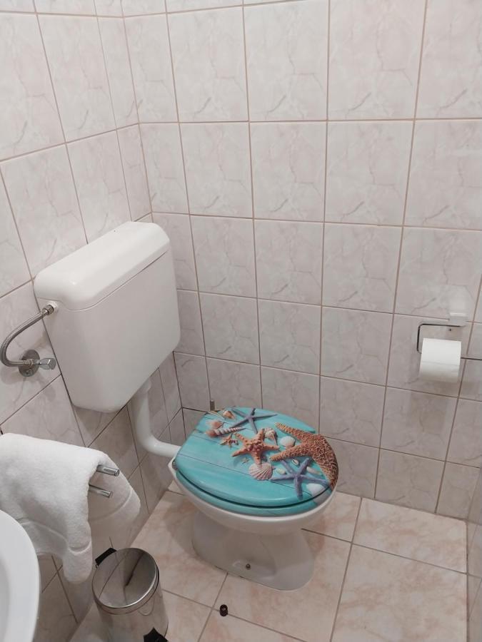 Apartamento Sobe Kraft 1 Živogošće Exterior foto